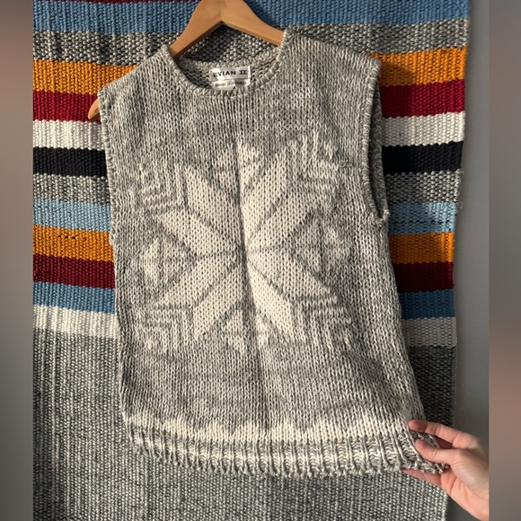 Evian II Hand-Knit Snowflake Sweater - Picture 7 of 15